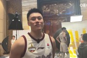 ?李弘权:最想单挑洛夫顿 自己能100-67战胜他